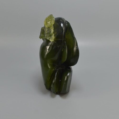flower jade sculpture