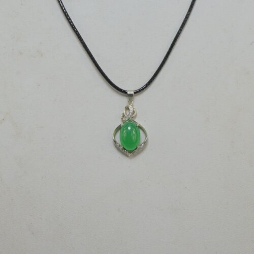 green agate gemstone pendant